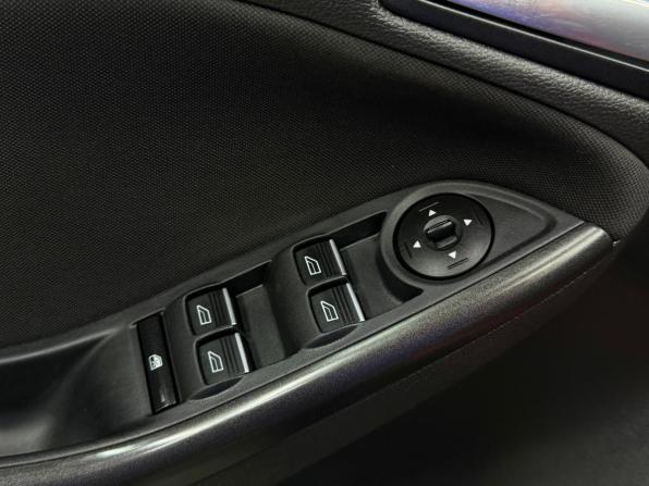 Ford Focus III Рестайлинг с пробегом 2016 года, цена 910 000 рублей, 185290 км, седан, Автокод Объявления