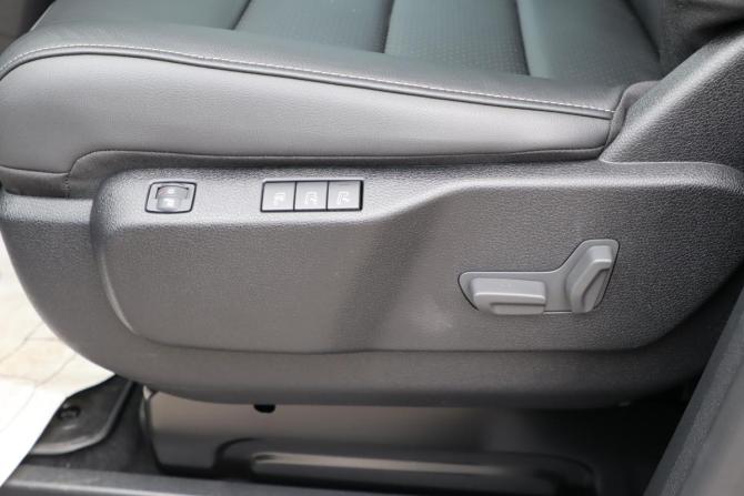 Opel Zafira Life I Рестайлинг с пробегом 2026 года, цена 6 999 000 рублей, 25 км, минивэн, Автокод Объявления