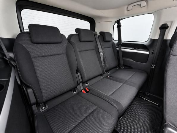 Peugeot Traveller I с пробегом 2019 года, цена 2 140 000 рублей, 200770 км, минивэн, Автокод Объявления