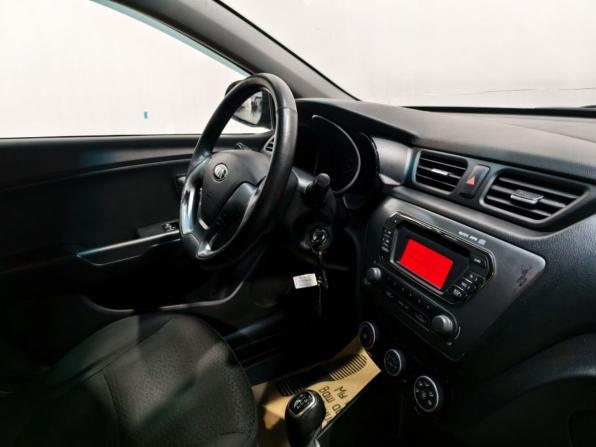 Kia Rio III Рестайлинг с пробегом 2015 года, цена 825 000 рублей, 172343 км, седан, Автокод Объявления