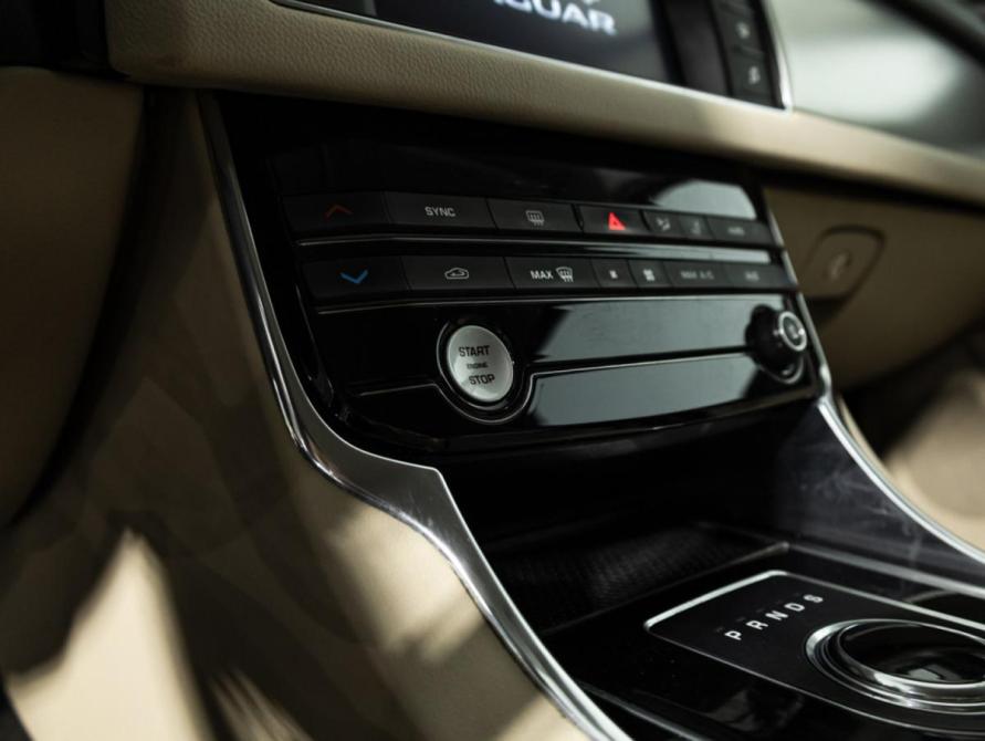 Jaguar XF II Санкт-Петербург  - изображение 18