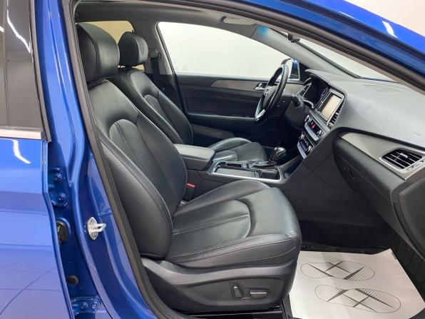 Hyundai Sonata VII (LF) Рестайлинг с пробегом 2018 года, цена 1 599 000 рублей, 191494 км, седан, Автокод Объявления