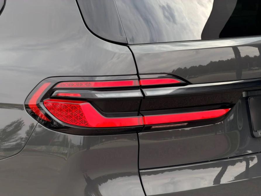 BMW X7 I (G07) Рестайлинг Пермь  - изображение 11