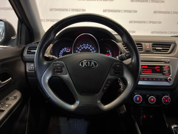 Kia Rio III Рестайлинг с пробегом 2015 года, цена 849 000 рублей, 140000 км, седан, Автокод Объявления