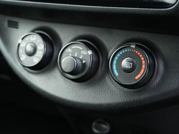 Toyota Vitz III (XP130) Рестайлинг 2 с пробегом 2019 года, цена 1 050 000 рублей, 89050 км, хэтчбек, Автокод Объявления