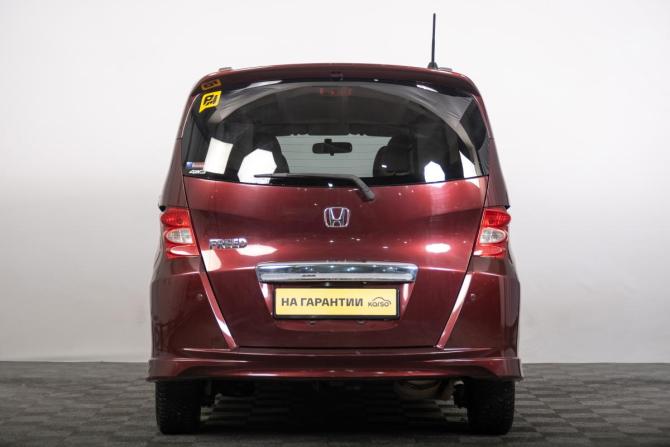 Honda Freed I с пробегом 2009 года, цена 1 079 000 рублей, 198000 км, компактвэн, Автокод Объявления