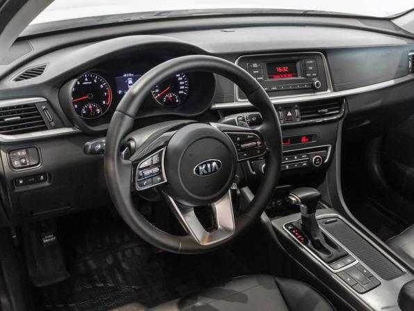 Kia Optima IV Рестайлинг с пробегом 2019 года, цена 1 768 000 рублей, 157937 км, седан, Автокод Объявления