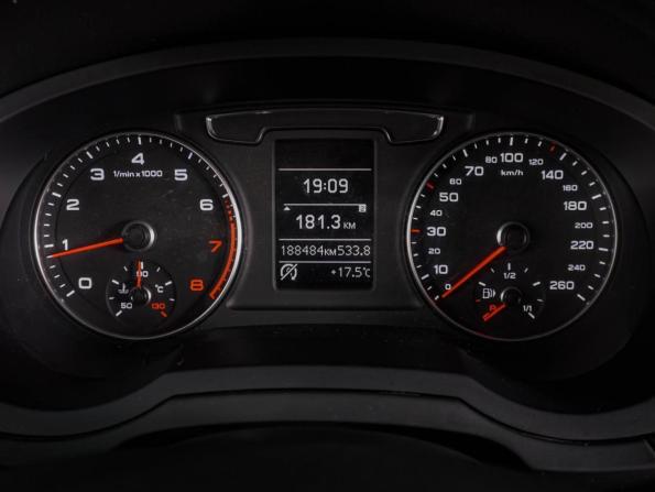 Audi Q3 I (8U) Рестайлинг с пробегом 2015 года, цена 1 719 000 рублей, 188484 км, внедорожник, Автокод Объявления