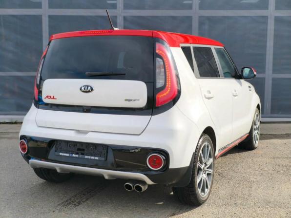 Kia Soul II Рестайлинг с пробегом 2016 года, цена 1 750 000 рублей, 73400 км, хэтчбек, Автокод Объявления