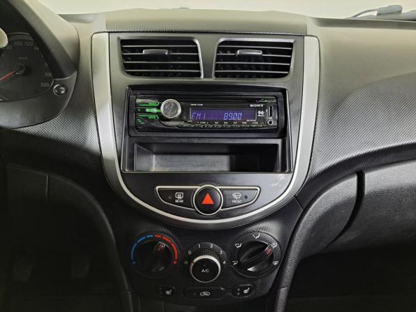 Hyundai Solaris I с пробегом 2011 года, цена 570 000 рублей, 211161 км, седан, Автокод Объявления