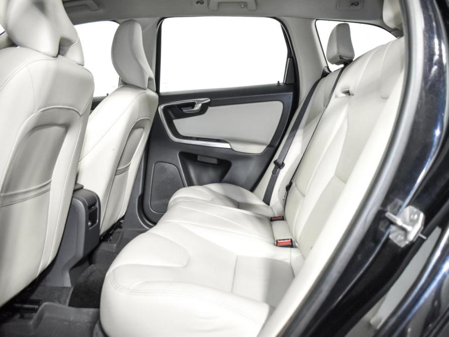 Volvo XC60 I Рестайлинг Санкт-Петербург  - изображение 12