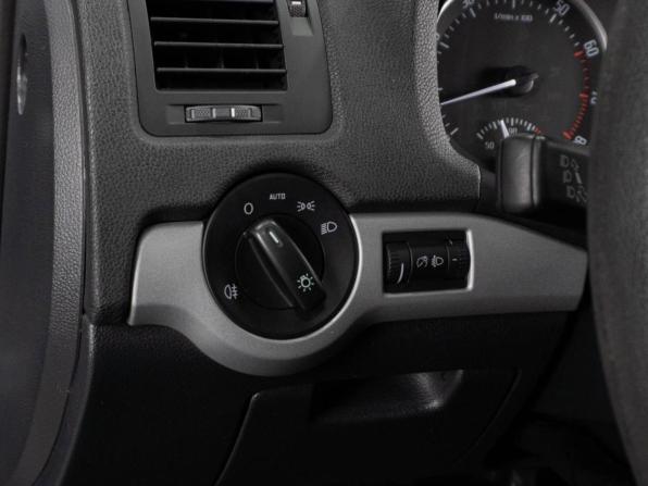 Skoda Octavia II (A5) Рестайлинг с пробегом 2013 года, цена 989 000 рублей, 110278 км, лифтбек, Автокод Объявления
