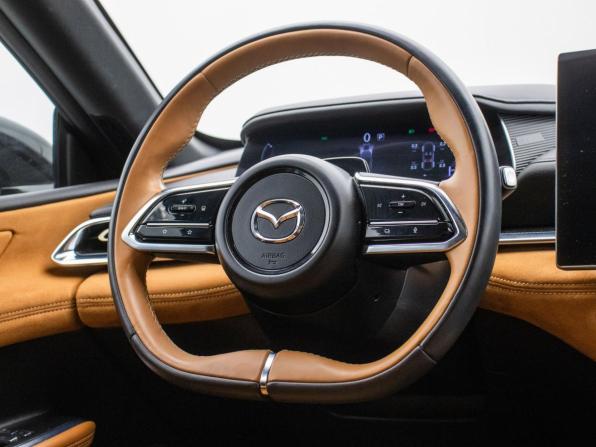 Mazda EZ-6 с пробегом 2025 года, цена 3 695 000 рублей, 27932 км, лифтбек, Автокод Объявления