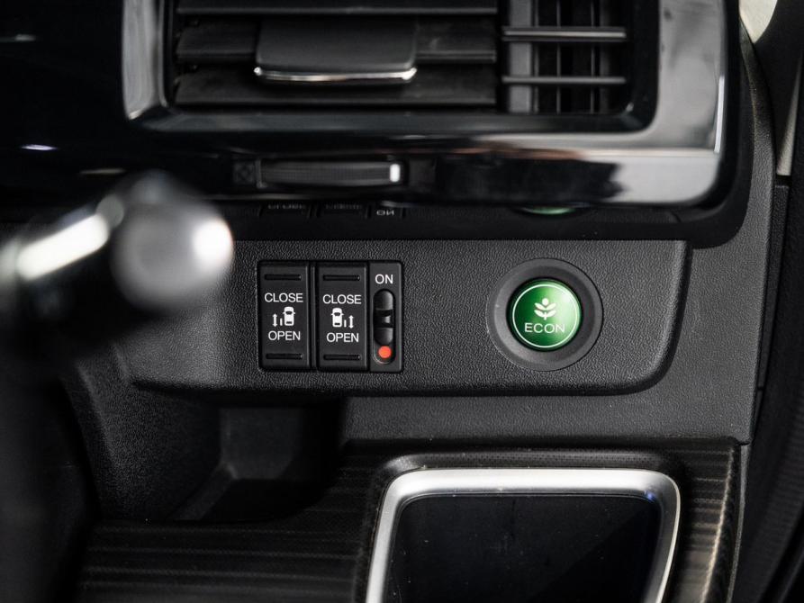 Honda Stepwgn V Иркутск  - изображение 16