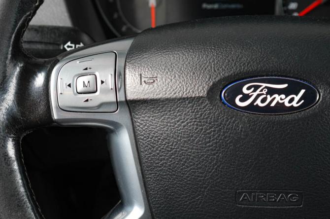 Ford Mondeo IV Рестайлинг с пробегом 2012 года, цена 849 000 рублей, 360000 км, седан, Автокод Объявления