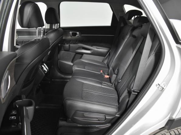 Kia Sorento IV с пробегом 2022 года, цена 4 540 000 рублей, 4211 км, внедорожник, Автокод Объявления