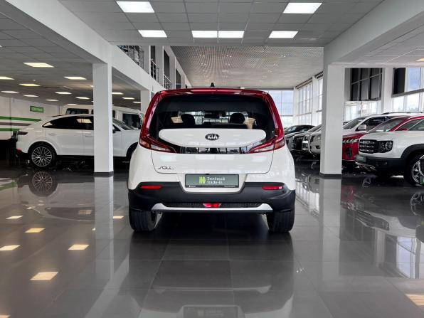 Kia Soul III с пробегом 2021 года, цена 2 295 000 рублей, 41371 км, хэтчбек, Автокод Объявления