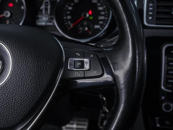Volkswagen Jetta VI Рестайлинг с пробегом 2016 года, цена 1 198 000 рублей, 193441 км, седан, Автокод Объявления