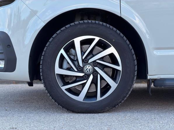 Volkswagen Multivan T6 Рестайлинг с пробегом 2020 года, цена 6 200 000 рублей, 99556 км, минивэн, Автокод Объявления