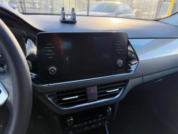 Volkswagen Polo VI с пробегом 2022 года, цена 1 499 000 рублей, 81241 км, лифтбек, Автокод Объявления
