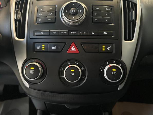 Kia Ceed I Рестайлинг с пробегом 2012 года, цена 640 000 рублей, 234100 км, хэтчбек, Автокод Объявления