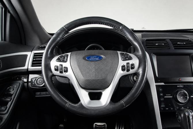 Ford Explorer V с пробегом 2012 года, цена 1 679 000 рублей, 212000 км, внедорожник, Автокод Объявления