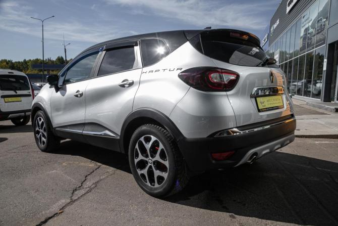 Renault Kaptur I Рестайлинг с пробегом 2021 года, цена 1 398 000 рублей, 84300 км, внедорожник, Автокод Объявления