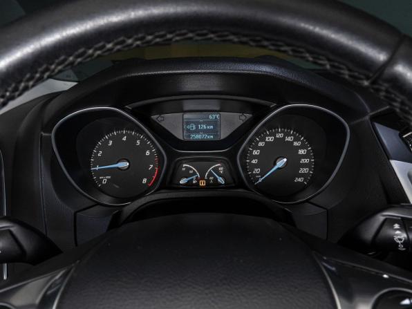 Ford Focus III с пробегом 2011 года, цена 709 000 рублей, 258070 км, хэтчбек, Автокод Объявления