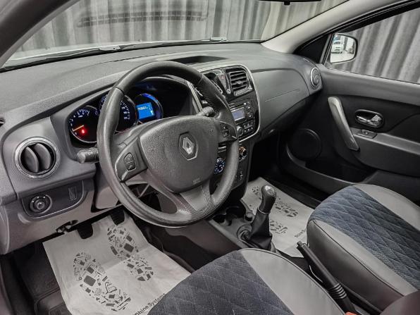 Renault Sandero II с пробегом 2015 года, цена 680 000 рублей, 145000 км, хэтчбек, Автокод Объявления