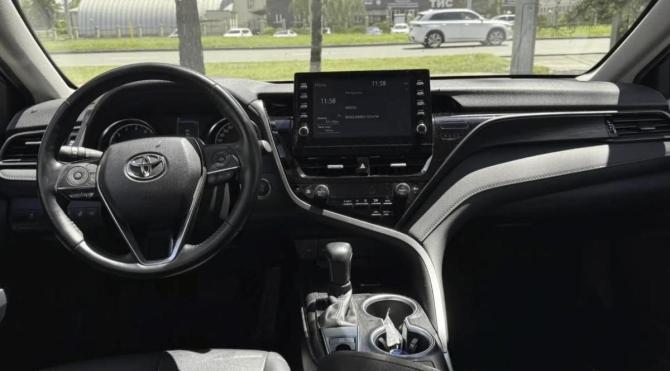 Toyota Camry VIII (XV70) Рестайлинг с пробегом 2021 года, цена 2 690 000 рублей, 47225 км, седан, Автокод Объявления