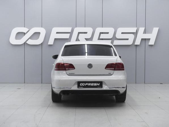 Volkswagen Passat B7 с пробегом 2011 года, цена 1 130 000 рублей, 185907 км, седан, Автокод Объявления