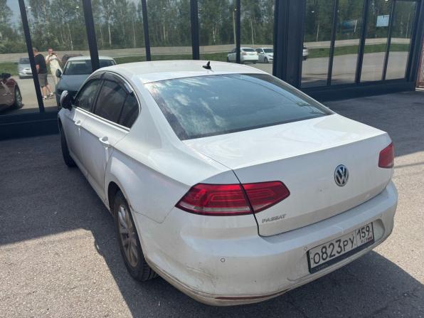 Volkswagen Passat B8 с пробегом 2018 года, цена 1 687 000 рублей, 235400 км, седан, Автокод Объявления