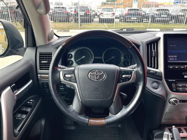 Toyota Land Cruiser 200 Series Рестайлинг 2 с пробегом 2020 года, цена 7 600 000 рублей, 84632 км, внедорожник, Автокод Объявления