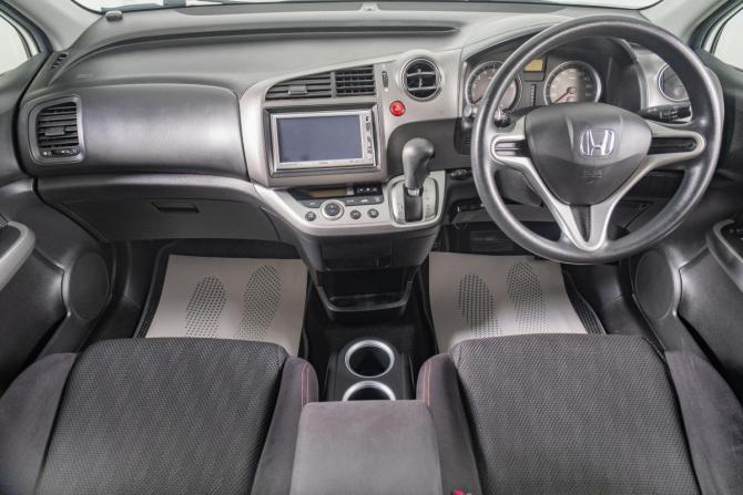 Honda Stream II Рестайлинг с пробегом 2011 года, цена 1 199 000 рублей, 112000 км, компактвэн, Автокод Объявления