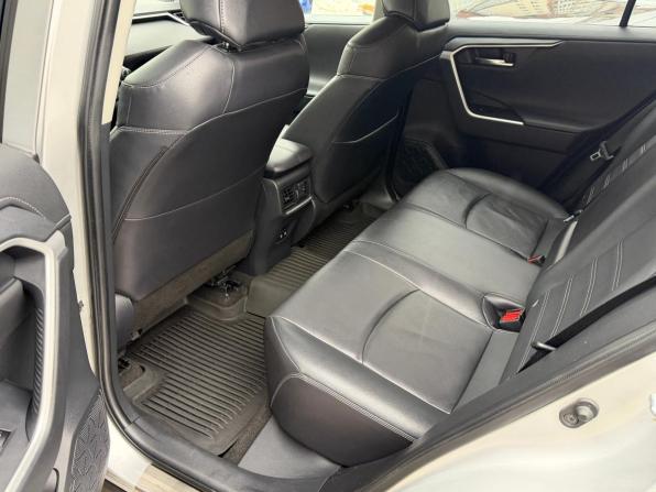 Toyota RAV4 V (XA50) с пробегом 2022 года, цена 3 199 000 рублей, 110000 км, внедорожник, Автокод Объявления
