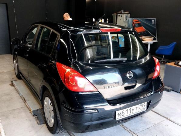 Nissan Tiida I Рестайлинг с пробегом 2010 года, цена 550 000 рублей, 165000 км, хэтчбек, Автокод Объявления
