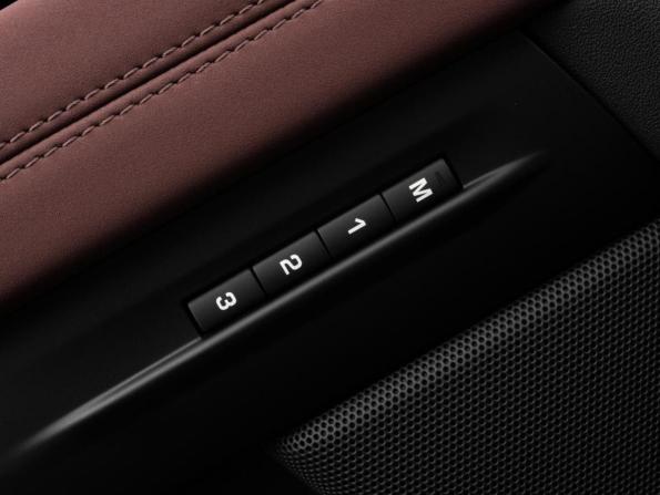 Land Rover Range Rover Evoque II Рестайлинг с пробегом 2025 года, цена 5 850 000 рублей, 63 км, внедорожник, Автокод Объявления