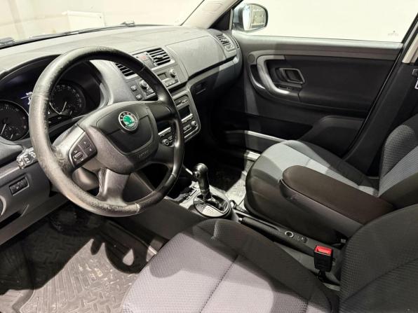 Skoda Fabia II Рестайлинг с пробегом 2012 года, цена 653 790 рублей, 215112 км, хэтчбек, Автокод Объявления