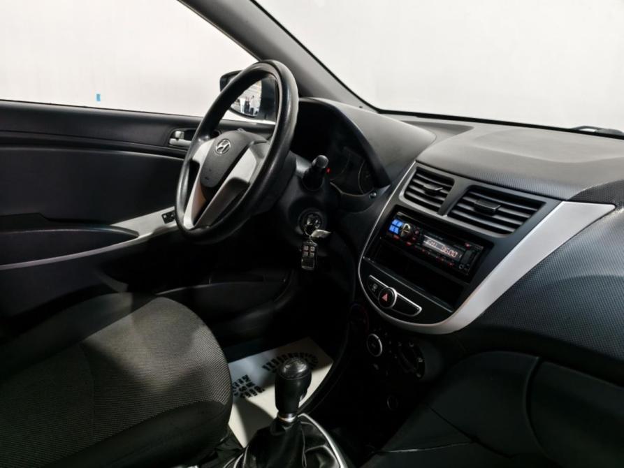 Hyundai Solaris I Курск  - изображение 6
