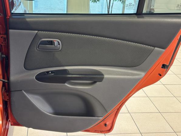 Kia Rio II Рестайлинг с пробегом 2011 года, цена 499 000 рублей, 210000 км, седан, Автокод Объявления