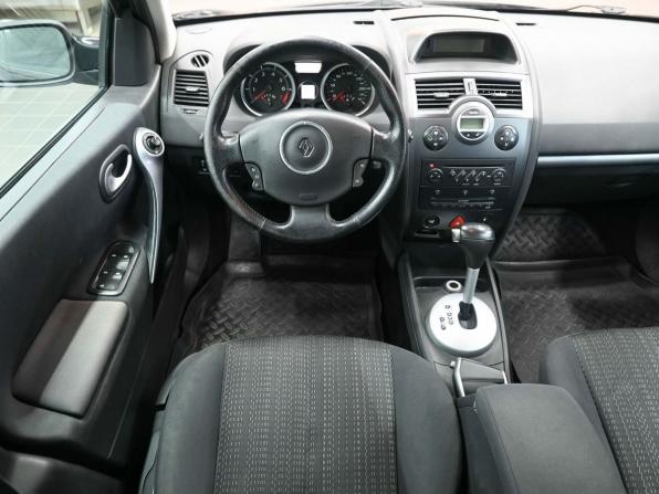 Renault Megane II Рестайлинг с пробегом 2008 года, цена 609 900 рублей, 182000 км, седан, Автокод Объявления