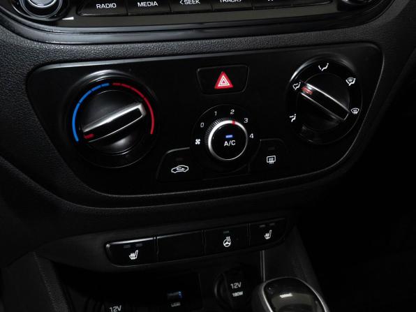 Hyundai Solaris II Рестайлинг с пробегом 2020 года, цена 1 698 000 рублей, 55000 км, седан, Автокод Объявления