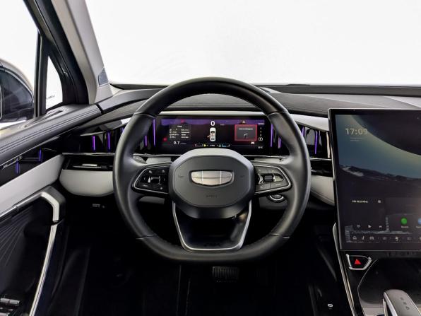 Geely Atlas II с пробегом 2024 года, цена 2 770 000 рублей, 69150 км, внедорожник, Автокод Объявления