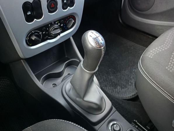 Renault Sandero I с пробегом 2013 года, цена 699 000 рублей, 72700 км, хэтчбек, Автокод Объявления