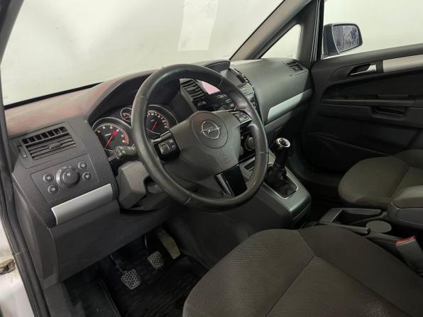 Opel Zafira B Рестайлинг с пробегом 2010 года, цена 669 000 рублей, 241426 км, минивэн, Автокод Объявления