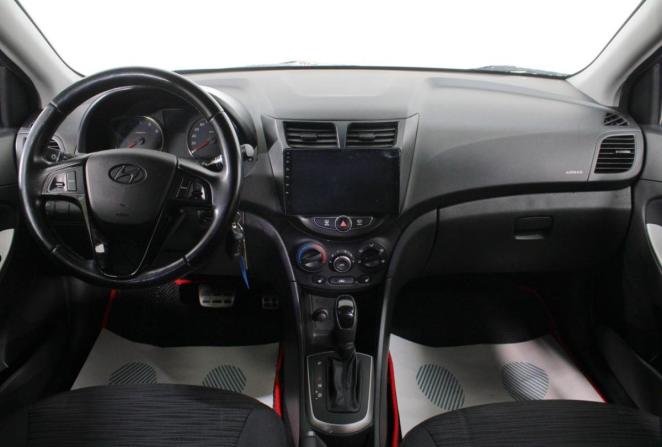 Hyundai Solaris I Рестайлинг с пробегом 2015 года, цена 950 000 рублей, 92156 км, хэтчбек, Автокод Объявления