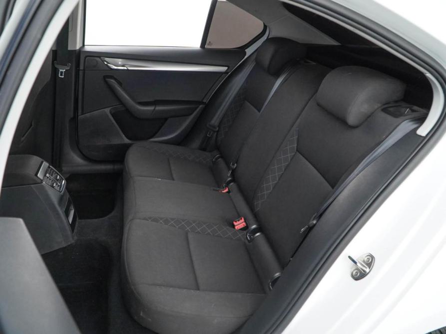 Skoda Octavia III (A7) Рестайлинг Москва  - изображение 9
