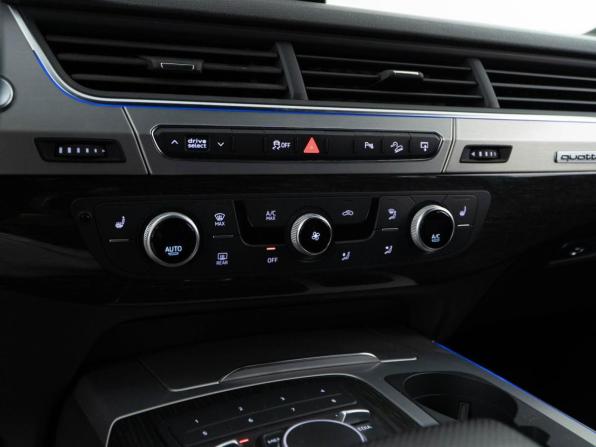 Audi Q7 II (4M) с пробегом 2017 года, цена 4 719 050 рублей, 152053 км, внедорожник, Автокод Объявления