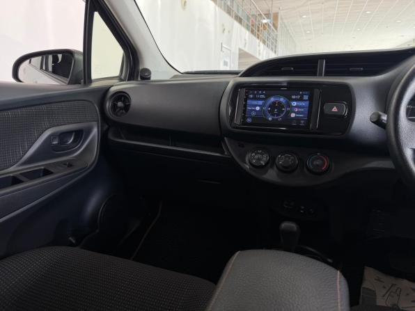 Toyota Vitz III (XP130) Рестайлинг с пробегом 2019 года, цена 1 100 000 рублей, 89988 км, хэтчбек, Автокод Объявления