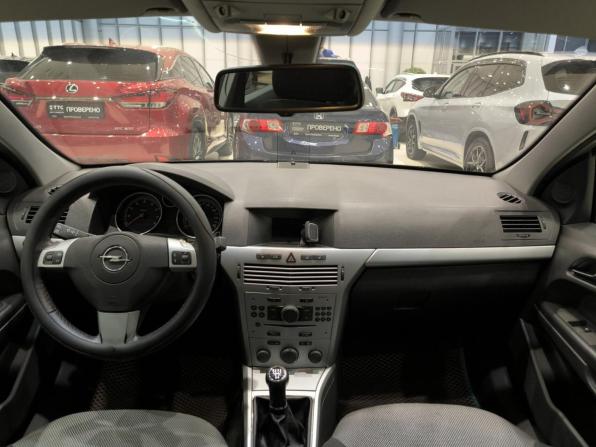 Opel Astra H Рестайлинг с пробегом 2012 года, цена 450 000 рублей, 264610 км, седан, Автокод Объявления